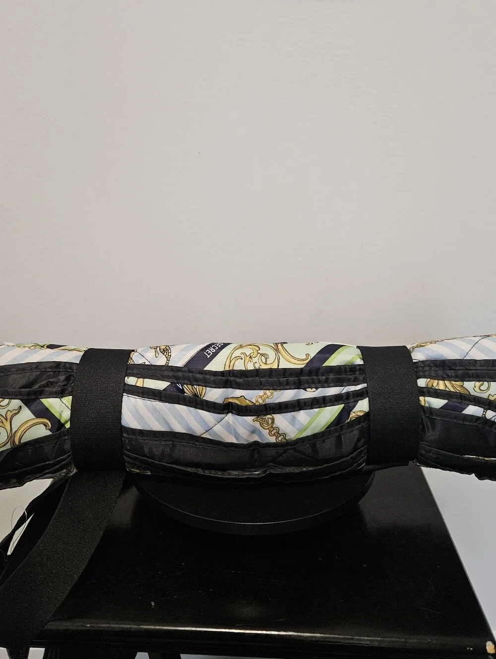 Victoria's Secret Limited Edition Graphic Fold-and-Pack Blanket 2019.